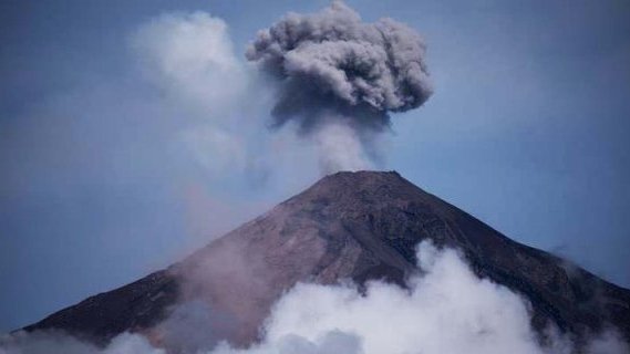 Sube a 332 número de desaparecidos por erupción en Guatemala