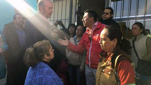 Antorchistas en El Marqués denuncian incumplimientos de Mario Calzada