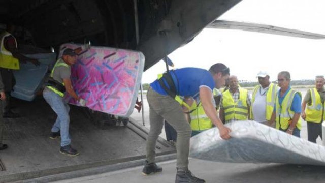 Llega desde Venezuela primer avión con ayuda humanitaria para Cuba