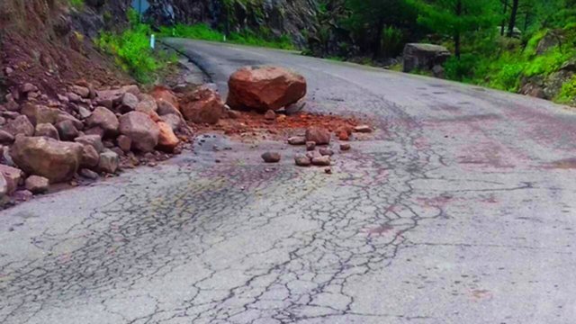 Graves daños en la carretera a Guadalupe y Calvo tras las fuertes lluvias