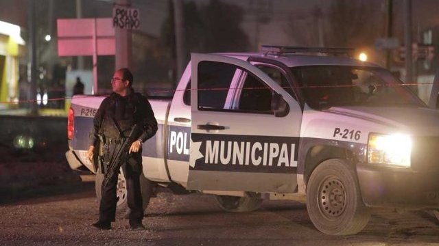 Van 4 ataques contra policías, hoy en Juárez; hay un muerto