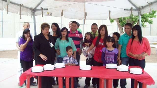 Celebran boda colectiva en el CERESO 5 de Nuevo Casas 