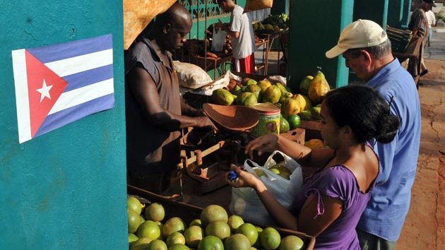 Acude FDC a Cuba para conocer técnicas en producción de alimentos sanos