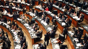El Senado reinicia discusión de leyes de Pemex y CFE