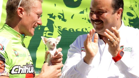 Premian a ganadores de la Vuelta Ciclista Chihuahua