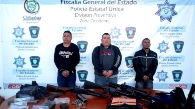 ´Presentan a 3 detenidos por enfrentamiento en San Juanito 