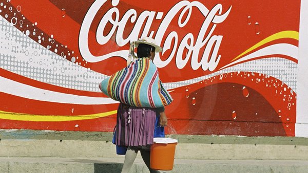 Bolivia y Evo dicen adiós al  capitalismo y a la Coca-Cola 