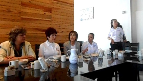 En reunión con militantes panistas, Blanca Gámez refrenda su compromiso con las mujeres