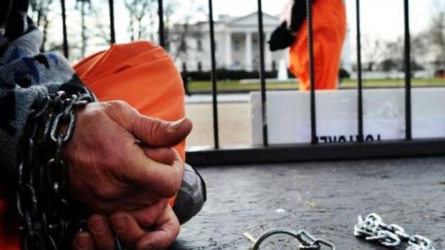 New York Times pide agilizar excarcelación de presos en base de Guantánamo