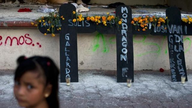 Ayotzinapa pega a la imagen de México: The Economist