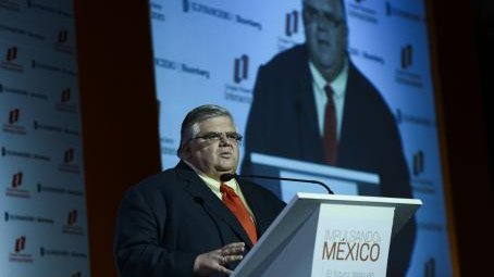 Economía de EU no dará a México el impulso necesario: Carstens