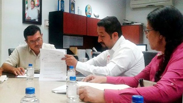 Ayuntamiento de La Paz se compromete a resolver demandas antorchistas 