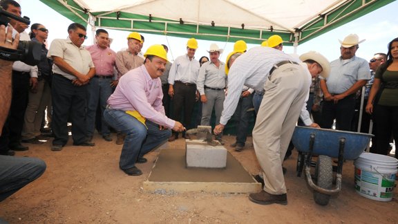 Inauguran Gobernador y secretario de Sagarpa nuevo complejo ganadero en Saucillo