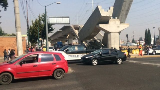 Se desploman estructuras de obras del nuevo tren México- Toluca