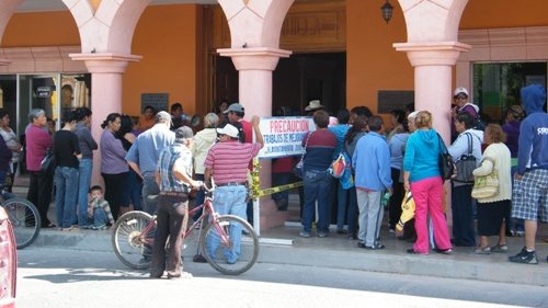 Accede Marcos Chávez Torres a negociar obras con los antorchistas