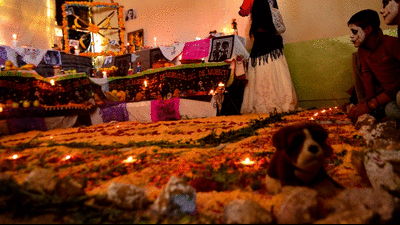 Realizan concurso de altares en Tele-  Bachillerato Lázaro Cárdenas