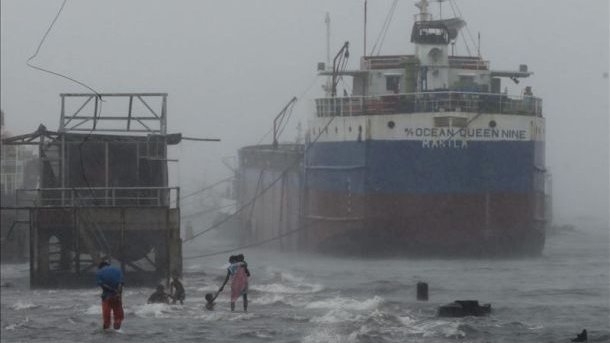 Un muerto, 4 desaparecidos por tifón Phanfone en Japón