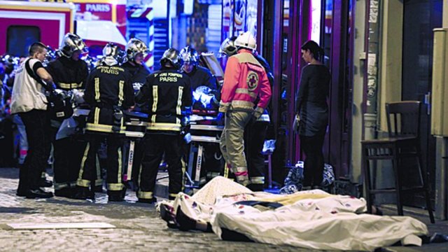 Terror en París, ataques dejan al menos 127 muertos