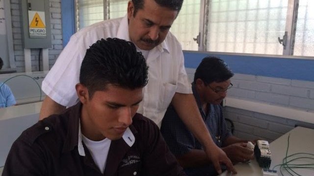 Irán dos maestros de Conalep a brindar capacitación a Nicaragua