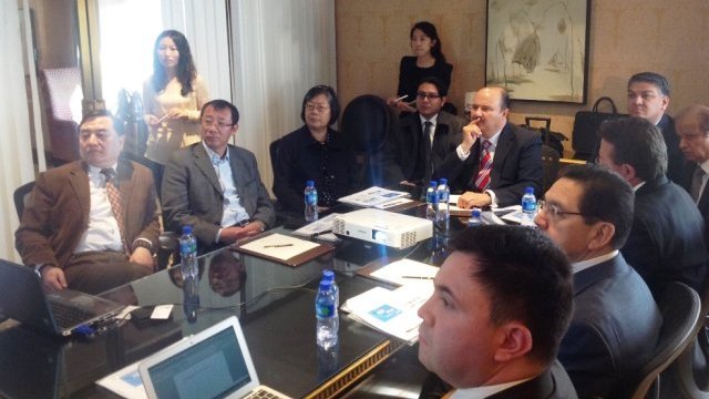 Se reúne el gobernador Duarte con empresarios en China