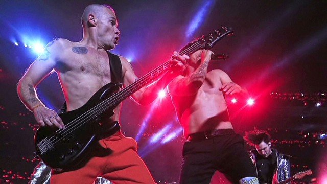 Red Hot Chili Peppers acepta que hizo playback en el Super Bowl