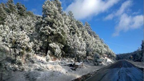 Advierten por carreteras congeladas en Chihuahua