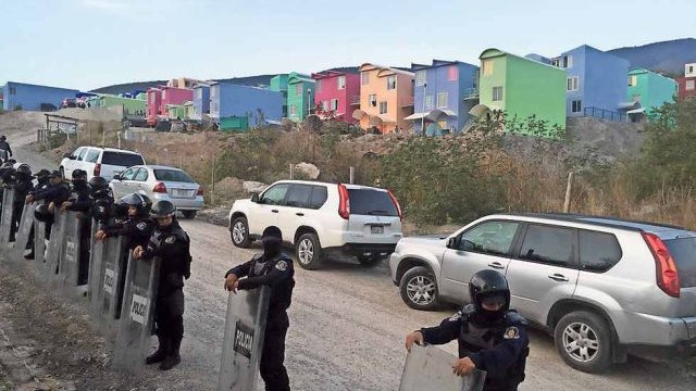 Caen detentadores ilegales de casas usurpadas en Guerrero