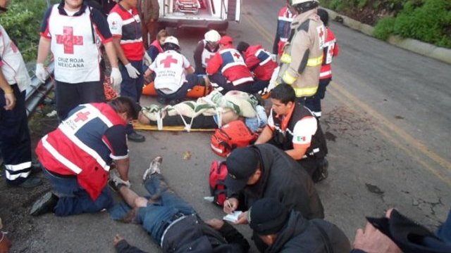Cinco muertos, cuatro lesionados en accidente en Jalisco