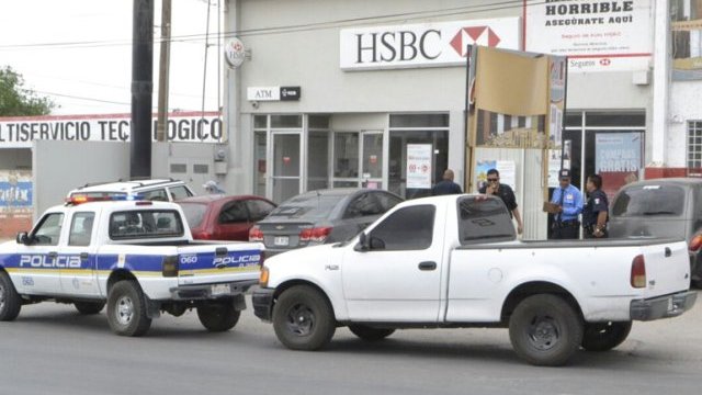 ...Y ahora asaltaron un banco HSBC en Chihuahua, para variar