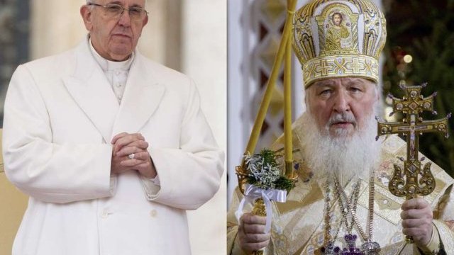 Papa y patriarca ruso se reúnen, y Cuba se apunta victoria