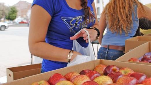 Exitosa venta de manzana en Juárez, Chihuahua y Cuauhtémoc 