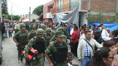 Ejército se va de juntas distritales tomadas por la CNTE