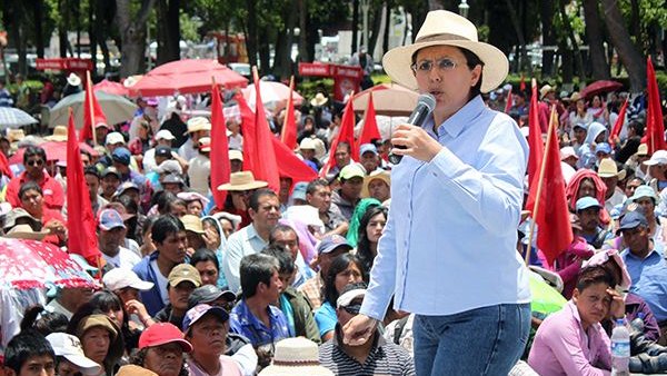 Omar Fayad condiciona el desarrollo de los pueblos en Hidalgo