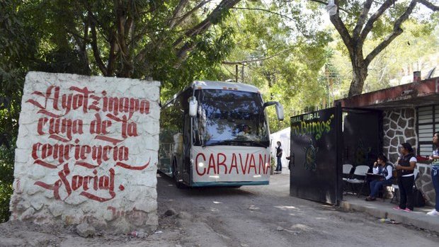 Caravanas por Ayotzinapa llegan a Chiapas y Chihuahua