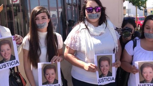 Periodistas juarenses protestan en la PGR por el asesinato de Miroslava