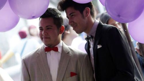 Inicia Iglesia campaña contra matrimonios gay en Chihuahua