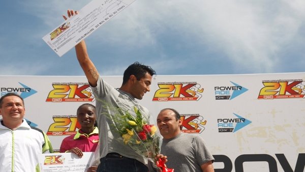 Juan Luis Barrios conquista el Medio Maratón Internacional 21k Oxxo