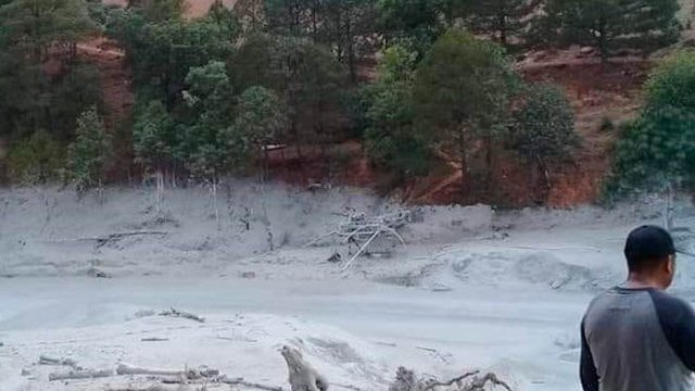 Mineros advirtieron de una grieta en la presa de jales de Río Tinto