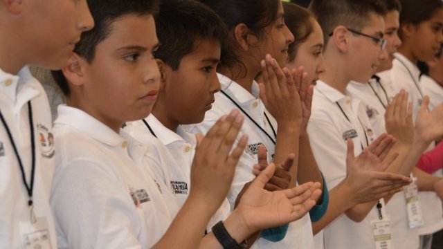 Eligen a Elián Adrián González como presidente municipal infantil 2014