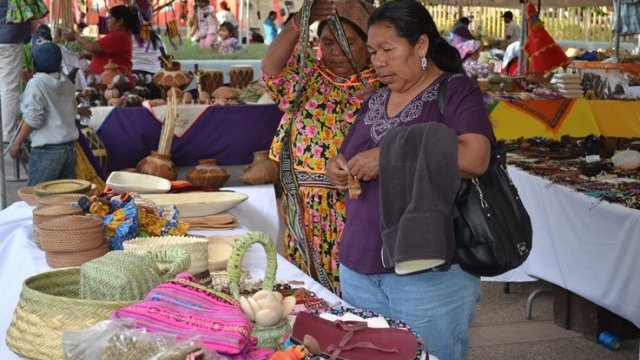 Promoverán artesanías de 90 productores étnicos