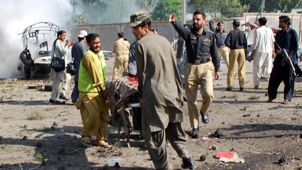 Cinco muertos, resultado de bombardeo en Pakistán