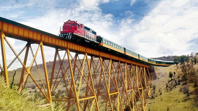 El ABC del Che-Pé, el ferrocarril que cruza las Barrancas del Cobre