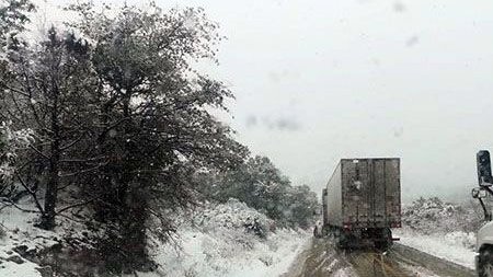 Siguen las nevadas en Chihuahua; cierran tramo Janos- Agua Prieta por aguanieve