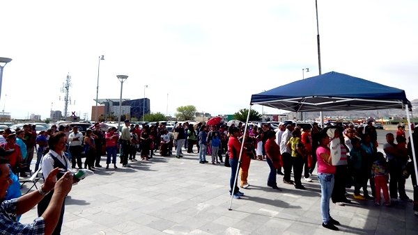 Ambulantes de Juárez se independizan y los reprime el Municipio a macanazo limpio
