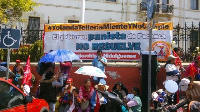 Antorchistas instalan plantón en alcaldía de Pachuca