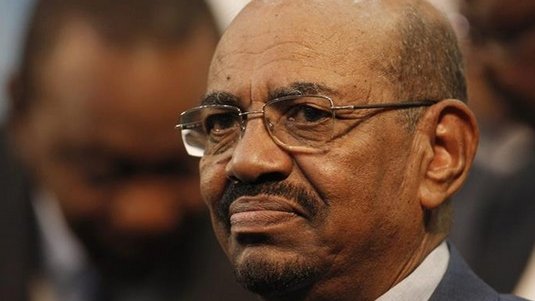 Sudáfrica retiene temporalmente a presidente de Sudán, acusado de genocidio