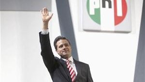 Peña Nieto abre la inversión privada en Pemex