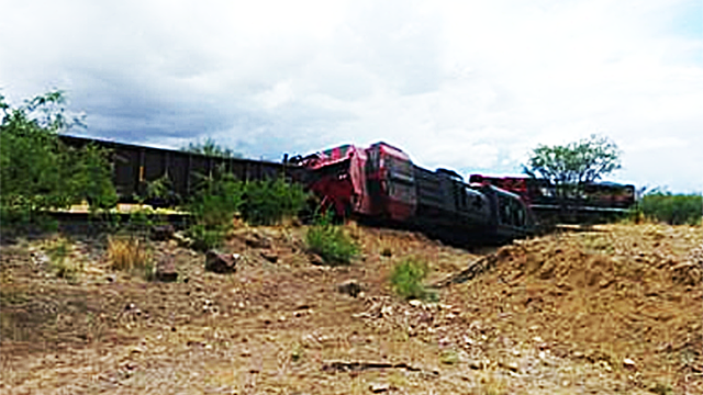 Atiende Profepa descarrilamiento de tren en Sonora que transportaba ácido sulfúrico