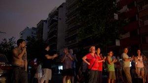 Buenos Aires: Decretan emergencia por ola de calor y cortes de luz