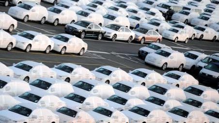 Se elevan ventas de autos en EU en noviembre